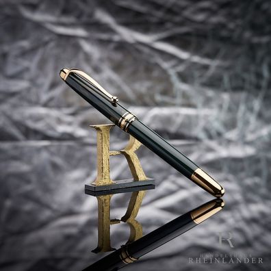 Montblanc The Origin Collection Classique Rollerball Green Resin ID 131343
