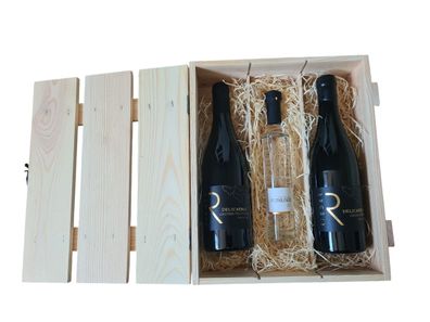 Holzlattenbox mit Verschluss 2 Weinen Delicatius und einen Blutorangengeist