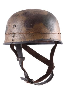 Deutscher Fallschirmjäger-Helm M38 mit Normandie-Camo-Finish