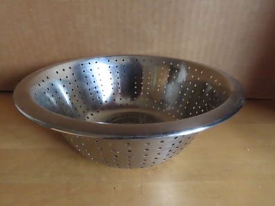 kleines Sieb Durchschlagsieb Dämpfsieb Metall / ca. 6,8 cm hoch