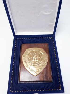 Plakette Polizeischule Kairo/Ägypten Gastgeschenk an Generaloberst F. Dickel