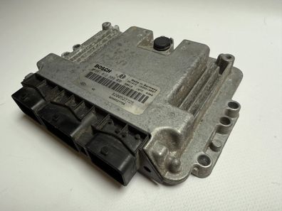Original Renault Megane Scenic 1.9 DCI Motorsteuergerät 8200527725 / 0281012589