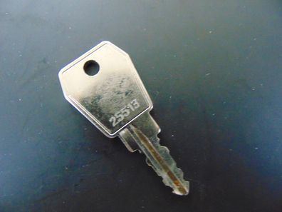 Original Kamei Ersatzschlüssel 25513 Schlüssel für Dachträger und Dachboxen Mercedes
