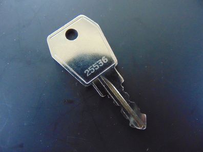 Original Kamei Ersatzschlüssel 25536 Schlüssel für Dachträger und Dachboxen Mercedes