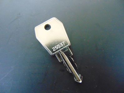 Original Kamei Ersatzschlüssel 25537 Schlüssel für Dachträger und Dachboxen Mercedes