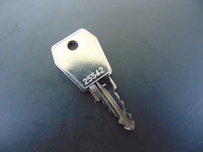 Original Kamei Ersatzschlüssel 25542 Schlüssel für Dachträger und Dachboxen Mercedes