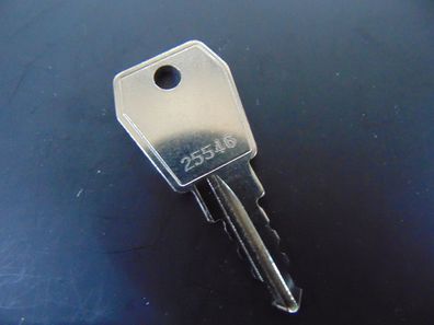 Original Kamei Ersatzschlüssel 25546 Schlüssel für Dachträger und Dachboxen Mercedes