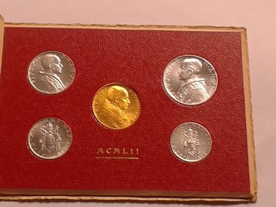 Original KMS 1952 Vatikan mit 100 Lire Gold 1952 Papst Pius XII. im Folder