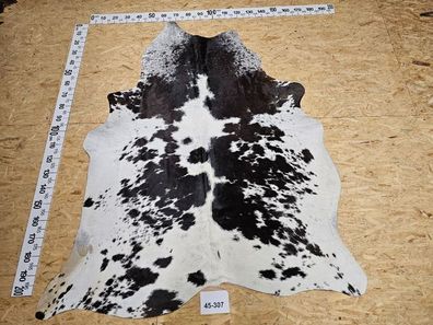 Kuhfell mit kleinen Mängeln 45-307