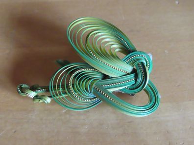 Modeschmuck Anstecknadel Brosche grün verschlungene Schleife?