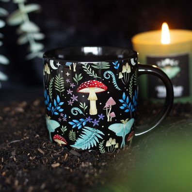 Mystische Tasse Dark Forest – Keramik mit Pilzen, Mond & Waldmotiv – Geschenkidee – N