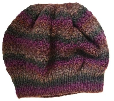 handgestrickte Beanie-Mütze - lila-grau