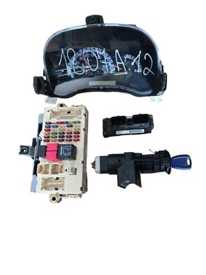 Zündschloß SET Fiat Punto 188 1,2l 2türer Motorsteuergerät 55181150