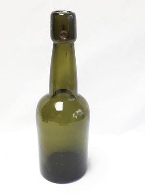 Glasflasche Grünglas ohne Markierung
