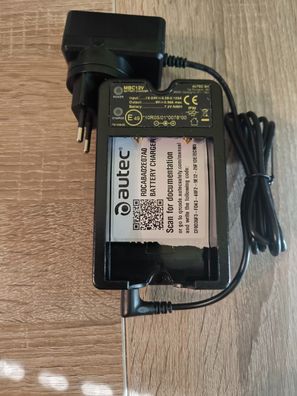 Ladegerät Autec MBC12V / neu mit Rechnung