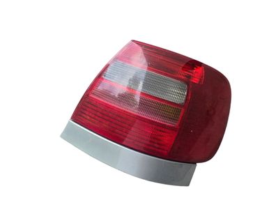 Audi A4 B5 Limousine original Rückleuchte Schlussleuchte Rechts