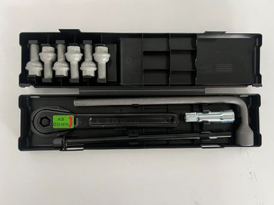 Mercedes Benz Sprinter Bordwerkzeughalter mit Radwechselwerkzeug A9105830200 NEU