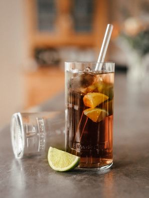 Glas aus der Rumflasche - Geschenk Idee für Genießer