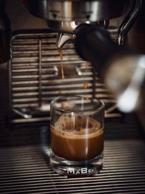 Espresso Glas - witzige Geschenkidee in braun oder transparent - für alle Espresso Fa