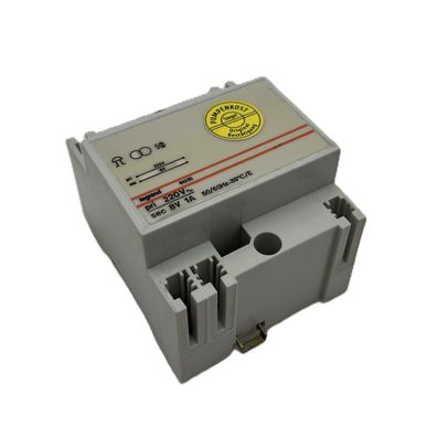 Trafo legrand 04205 pri 220 V sek 8 V 1 A Klingel Trafo T9/1127
