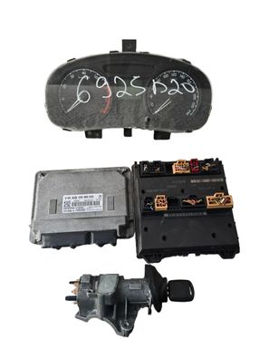Motorsteuergerät Set Skoda FABIA 2 5J 03D906023 Benzin