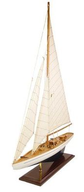 J-Yacht - Modellschiff der Ranger GROSS