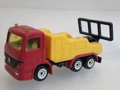 Mercedes Abschleppwagen LKW Bergungskran SIKU 0813 0814 0828 0844