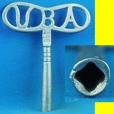 alter antiker Uhrenschlüssel UBA Nr. 10 - sandgestrahlt