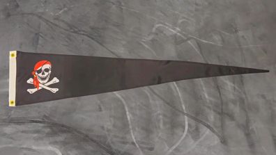 Fahne Flagge Pirat Totenkopf Rotes Kopftuch Wimpel Langwimpel - 30 x 150 cm