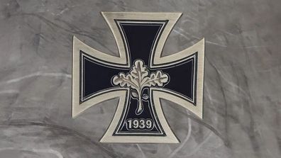 Pin Eisernes Kreuz EK 1939 Eichenlaub - 3,5 x 3,5 cm