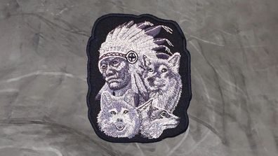 Aufnäher Aufbügler Patch Indianer mit Wölfen - 7,5 x 10 cm