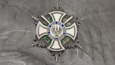 Pin Königlicher Hausorden von Hohenzollern - Vom Fels zum Meer - 3,5 x 3,5 cm