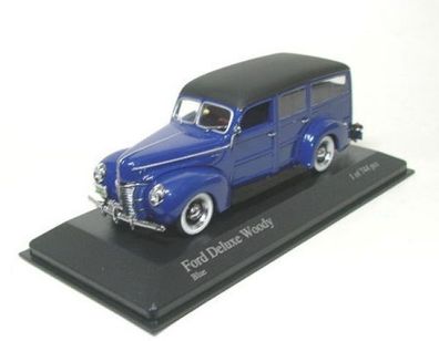 Ford V8 Deluxe Woody (blau/schwarz) 1940