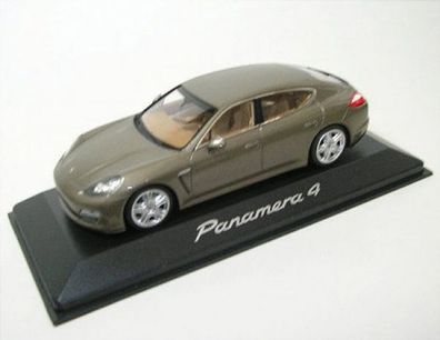 Porsche Panamera (beige)