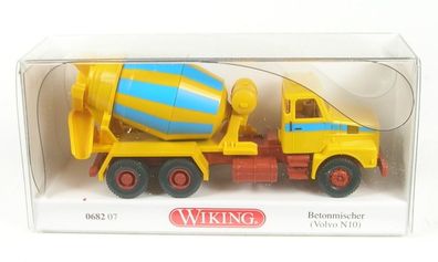 Volvo N10 Betonmischer (maisgelb/hellblau) 1973-1985 1:87 Wiking
