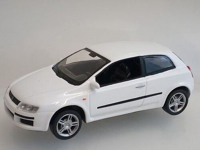 Fiat Stilo 3-türer weiß 1:43 Norev #068* (1636)
