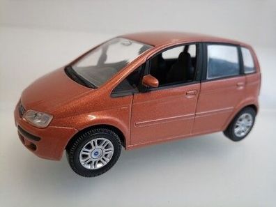 Fiat Idea Kupfermetallic 1:43 Norev Modellauto