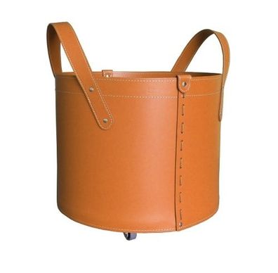 Designer Holzkorb Tonda Braun aus regeneriertem Leder mit Rollen