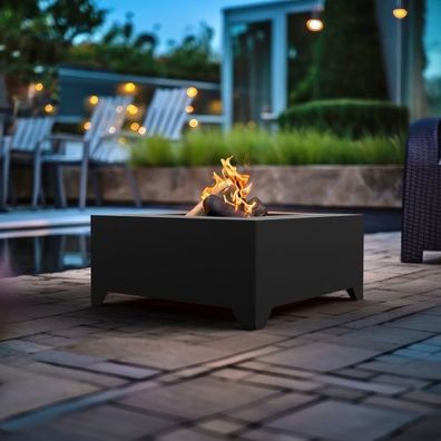 Black Square 700 Feuerschale Gartenkamin
