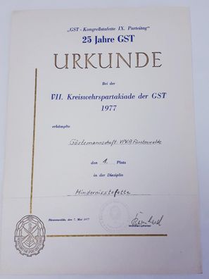 DDR Urkunde VII. Kreiswehrspartakiade der GST 1977 Disziplin Hindernisstafette