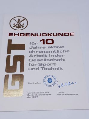 DDR GST Ehrenurkunde 10 Jahre aktive Arbeit in der GST