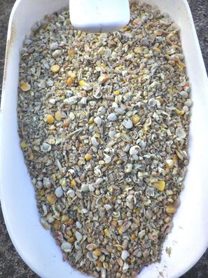 Legemehl Legefutter mit Trockengrün für Legehennen Alleinfuttermittel 2,5 kg