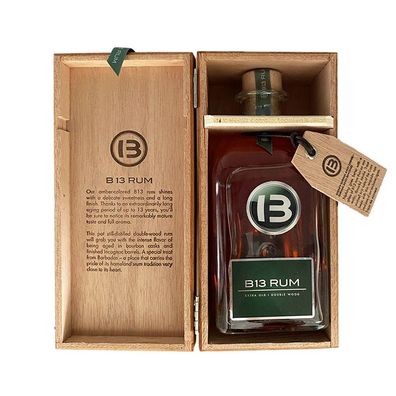 B13 Rum Extra Old in der Holzkiste, 40% Vol. 0,5 l
