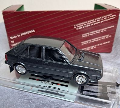 Lancia Delta HF Turbo 4WD, schwarz, Vitesse