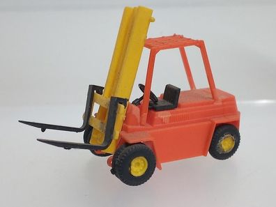 Steinbock Gabelstapler 1:87 Kibri gebauter Bausatz