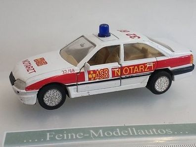 Opel Omega 3000 °ASB Notarzt° ca.1:36 Welly Modellauto