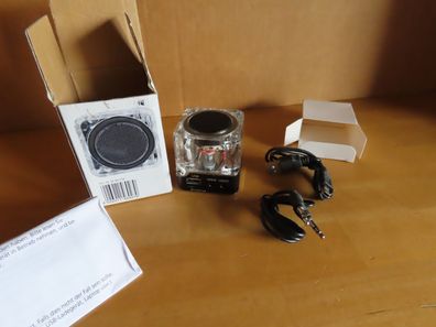 kleiner MP3 Lautsprecher mit Radio + USB klar YC 0896 Akku ca.5cm H