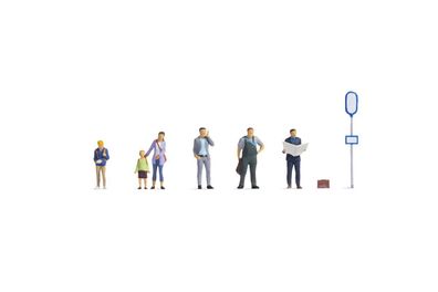 Noch N 36246 An der Bushaltestelle