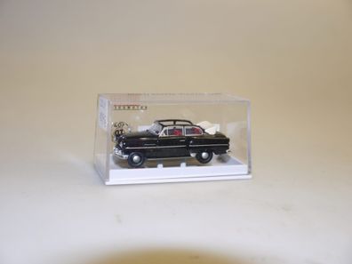 1:87 Brekina 20224 Opel Olympia Rekord schwarz/Dach offen, neuw./ovp