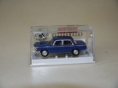 1:87 Brekina 24411 BMW 2000 dkl. blau, neu